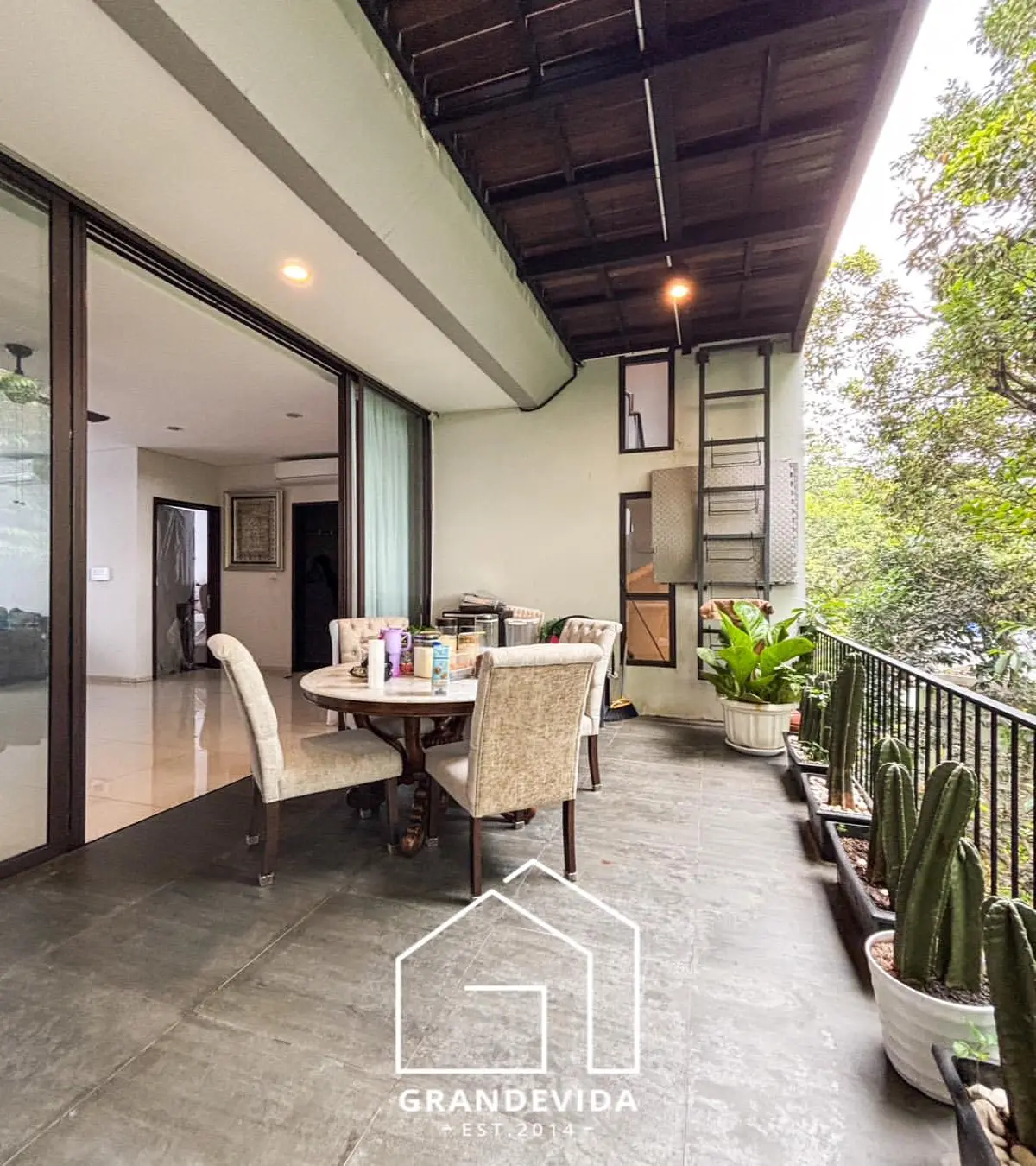 Rumah dijual di Lebak bulus Jakarta Selatan - Rumah Dijual di Lebak Bulus ulus (tampak depan)