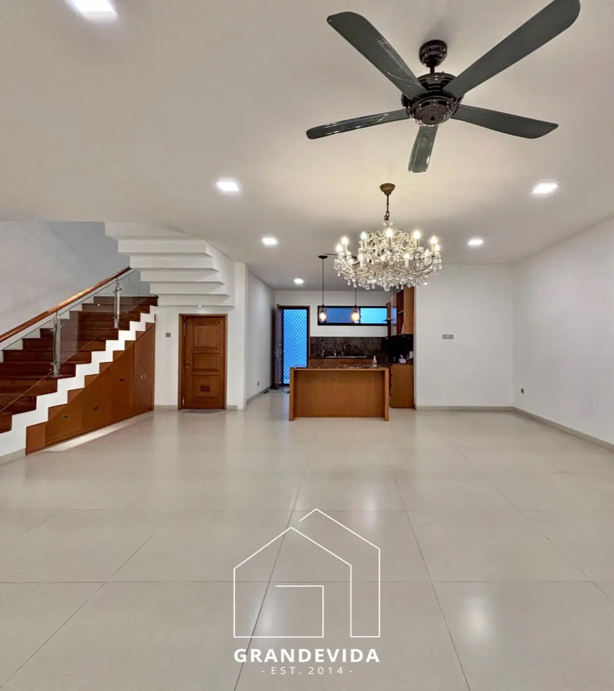 Rumah dijual di Mampang Jakarta Selatan - Rumah Dijual di Mampang Prapatan (kamar tidur)