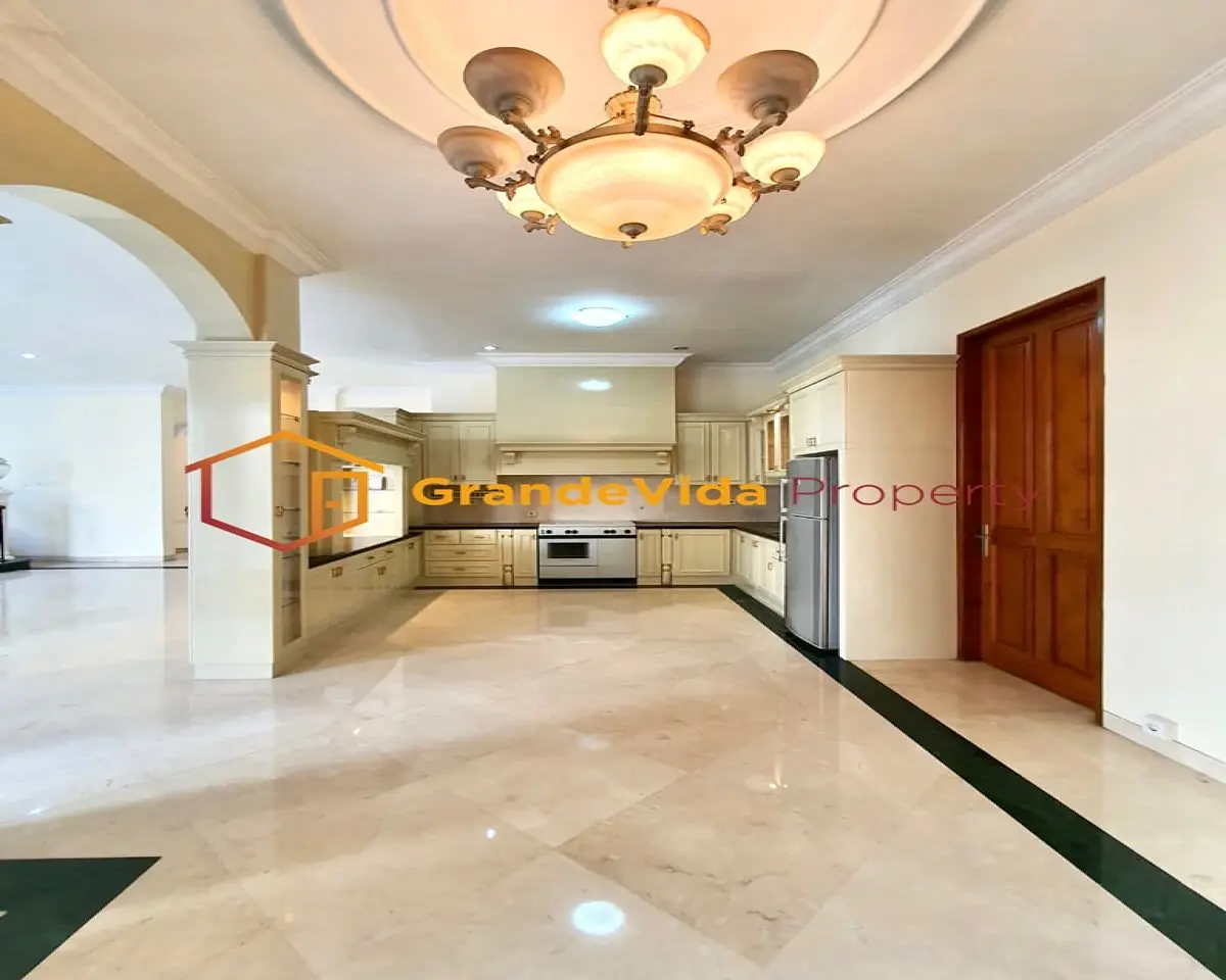 Rumah Dijual di Pondok Indah Duta Niaga Turun Harga