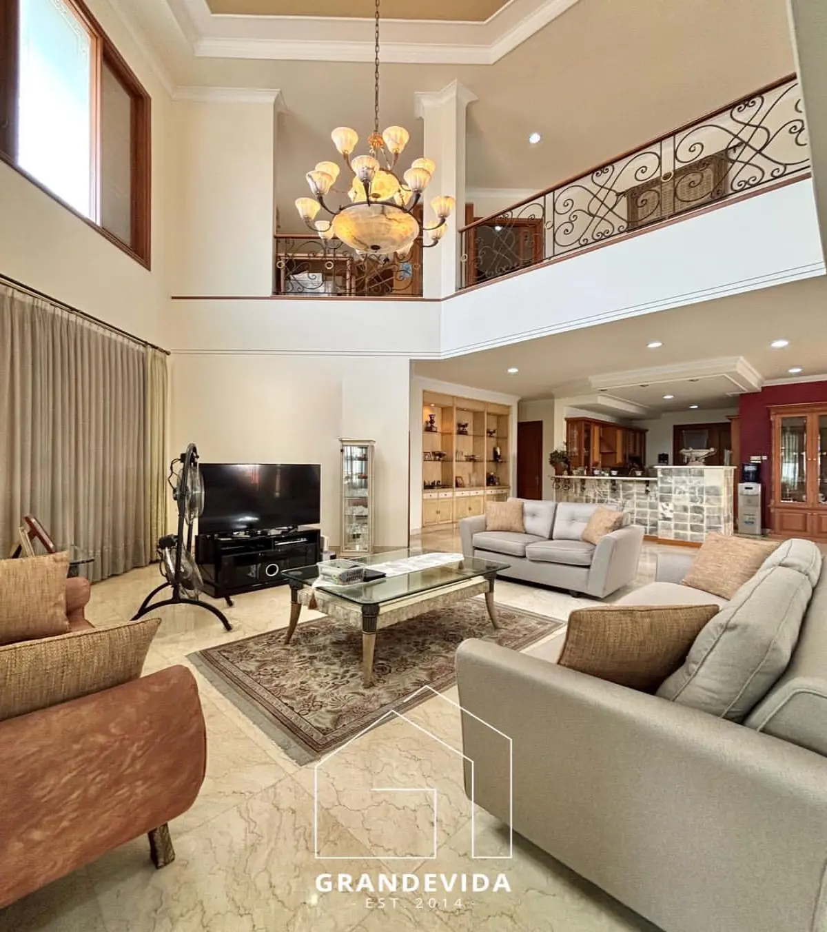 Rumah dijual di Pondok indah Jakarta Selatan - Rumah Dijual di Sekolah Kencana Pondok Indah Jakarta Selatan