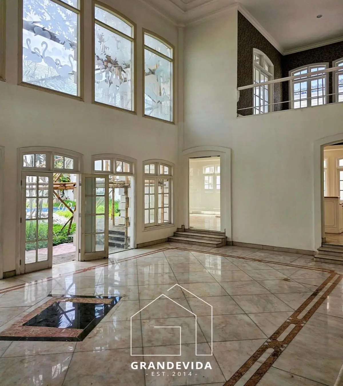 Rumah dijual di Pondok indah Jakarta Selatan - Rumah Dijual di Metro Pondok Indah Bergaya Eropa