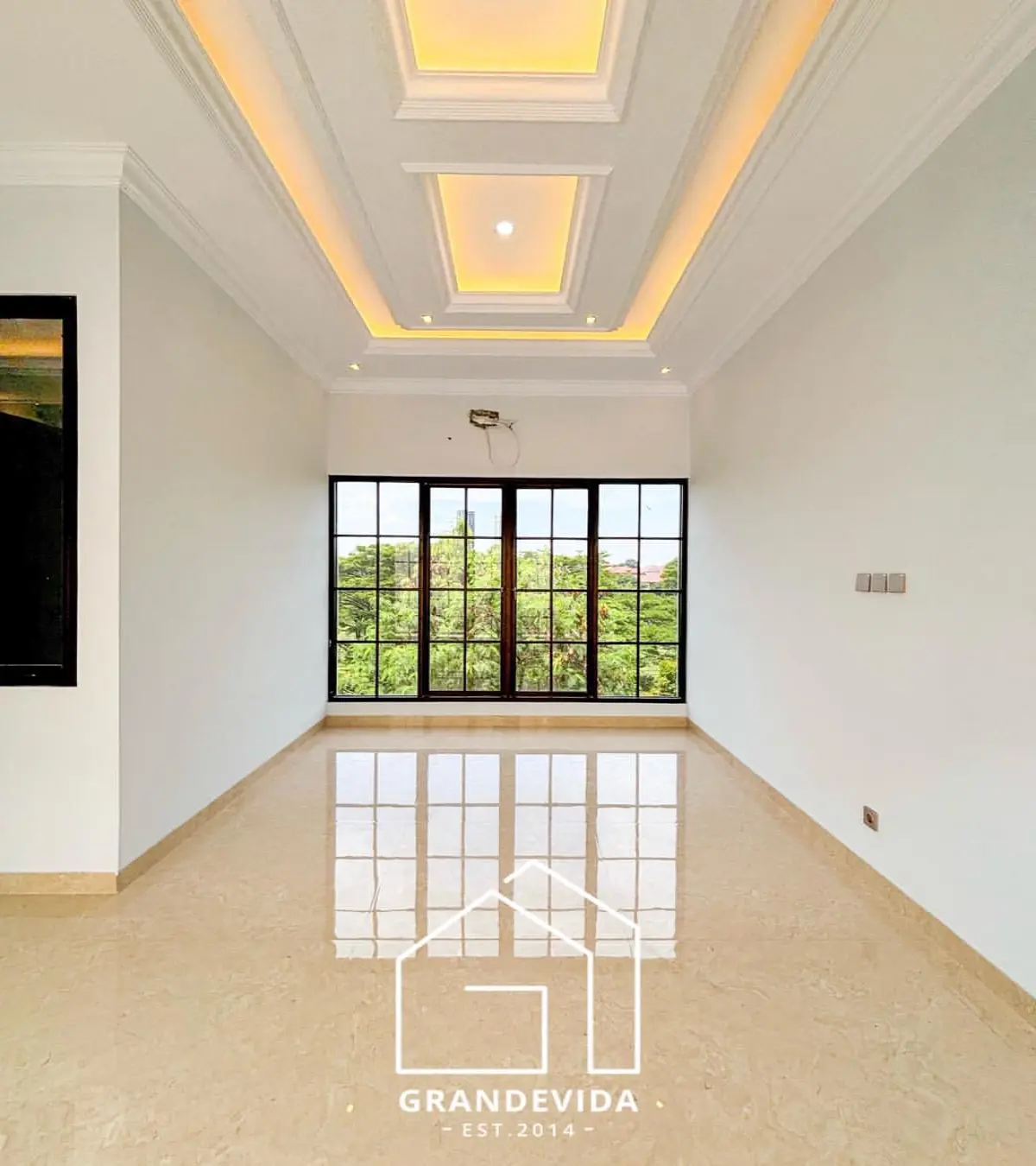 Rumah dijual di Kemang Jakarta Selatan - Rumah Dijual di Kemang Royale Hills Residence American Classic