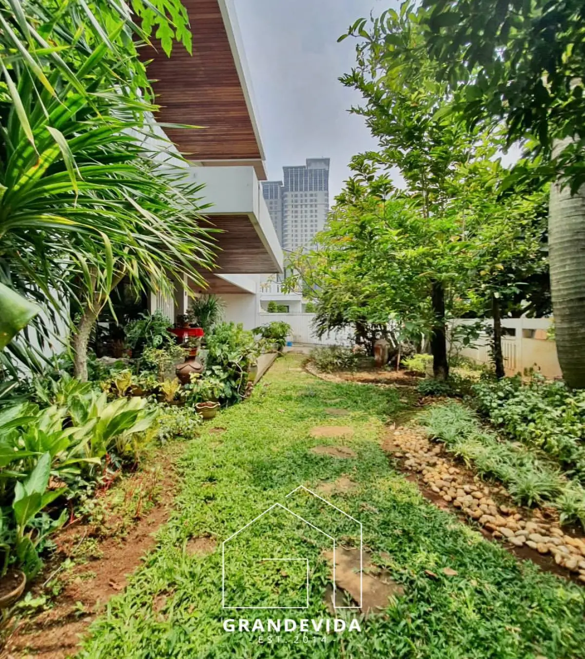 Jual Rumah Permata Hijau Lingkungan Elit