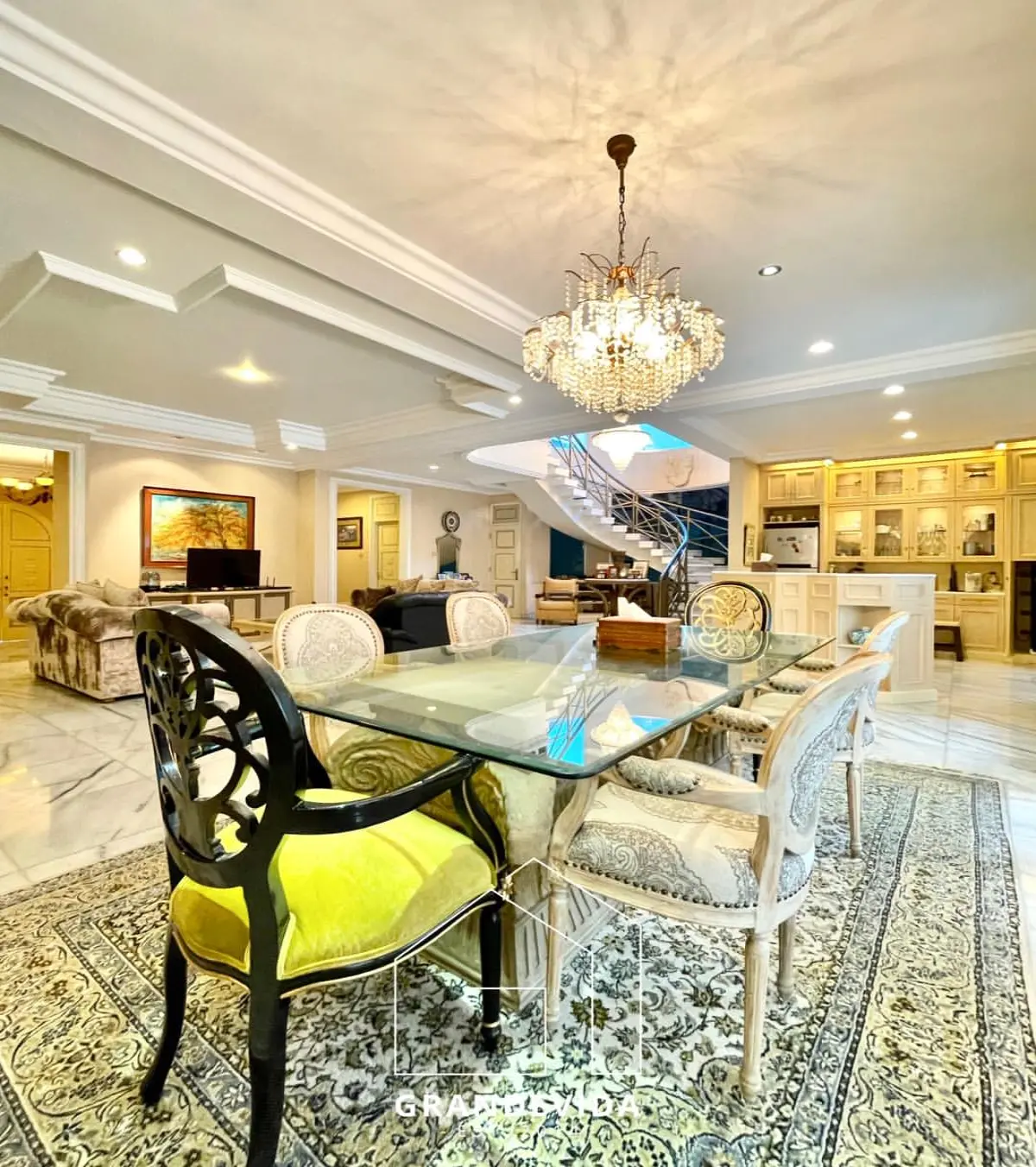 Jual Rumah Abdul Majid Cipete Tanah Luas dan Strategis