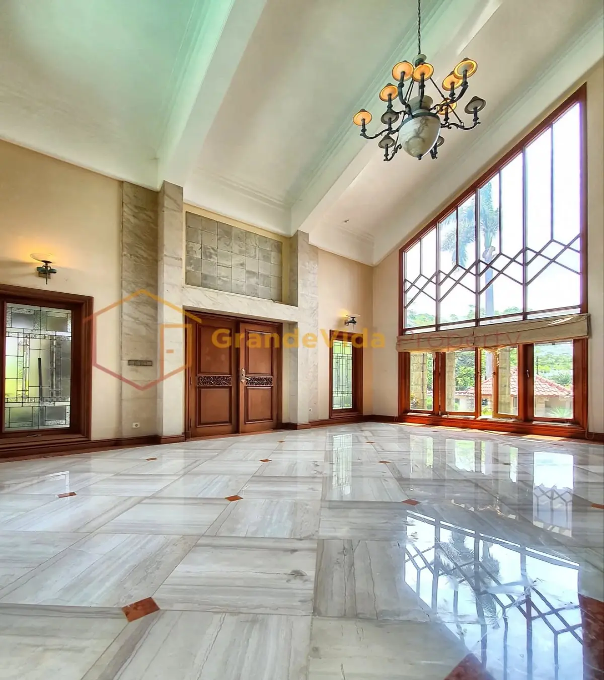 Rumah dijual di Pondok indah Jakarta Selatan - Jual Rumah Taman Metro Alam Pondok Indah