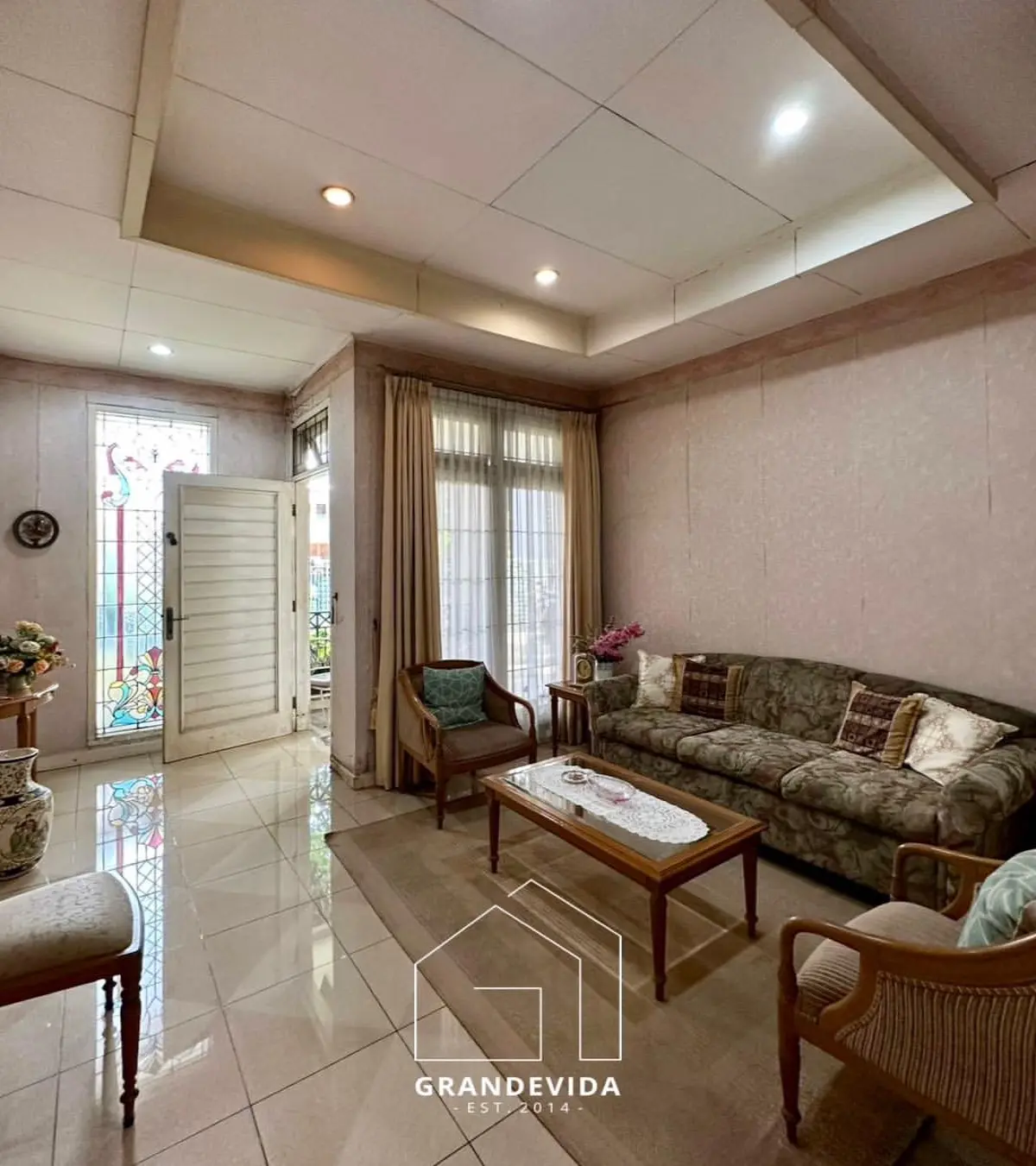 Rumah dijual di Pondok indah Jakarta Selatan - Jual Rumah Sekolah Kencana Pondok Indah Jakarta Selatan Lingkungan Hunian