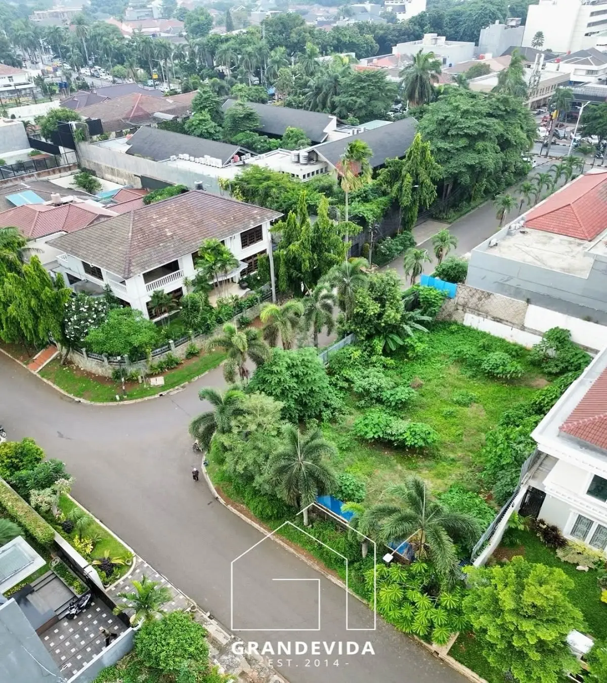 tampak samping