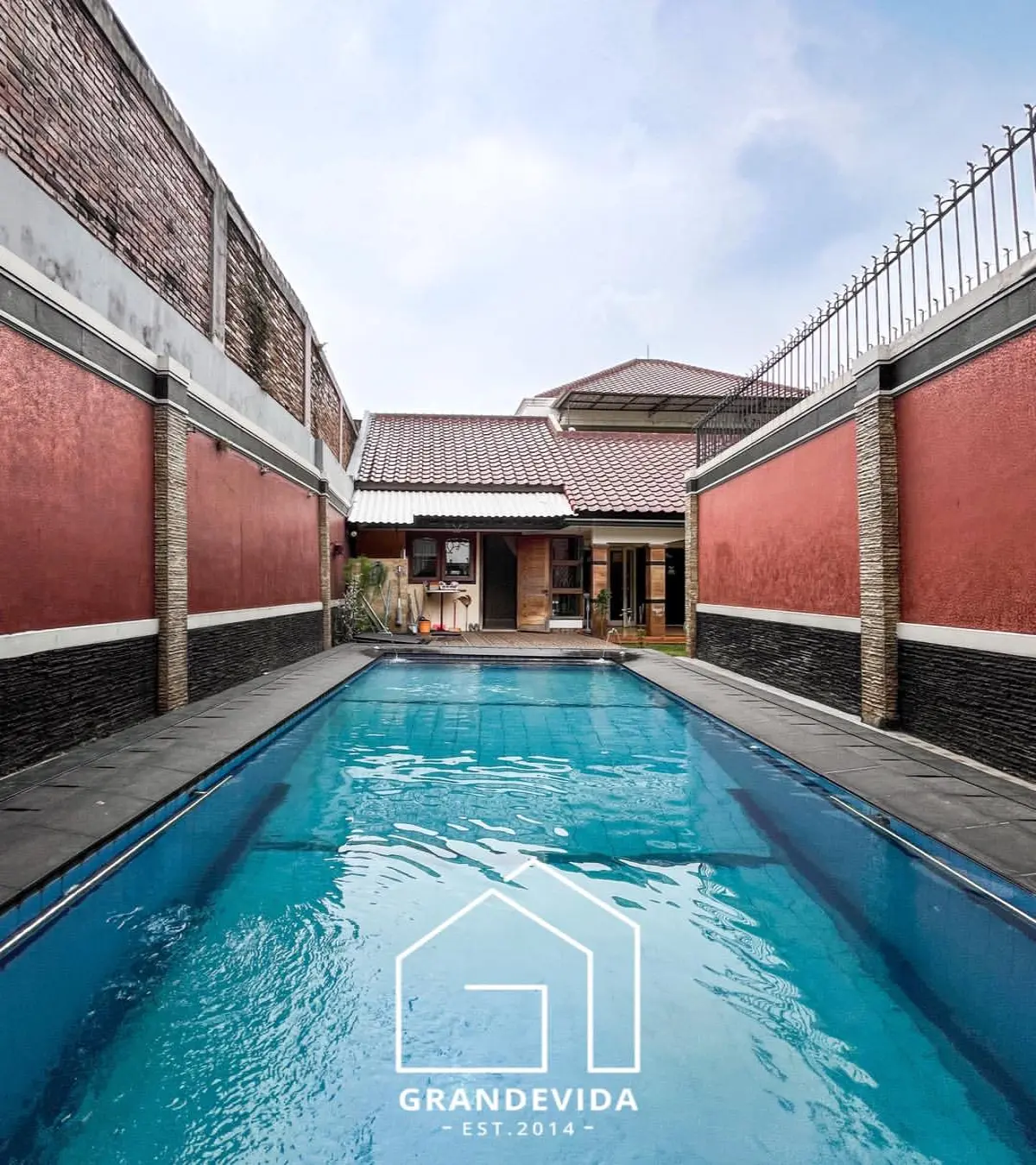 Rumah Dijual Panorama Jati Padang Townhouse