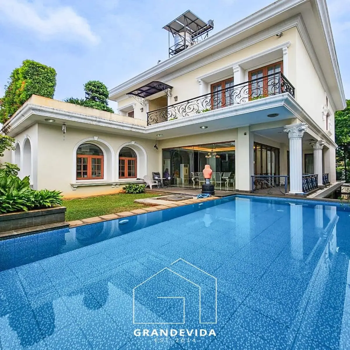 Rumah Dijual Metro Kencana Pondok Indah Bangunan Mewah 3 lantai