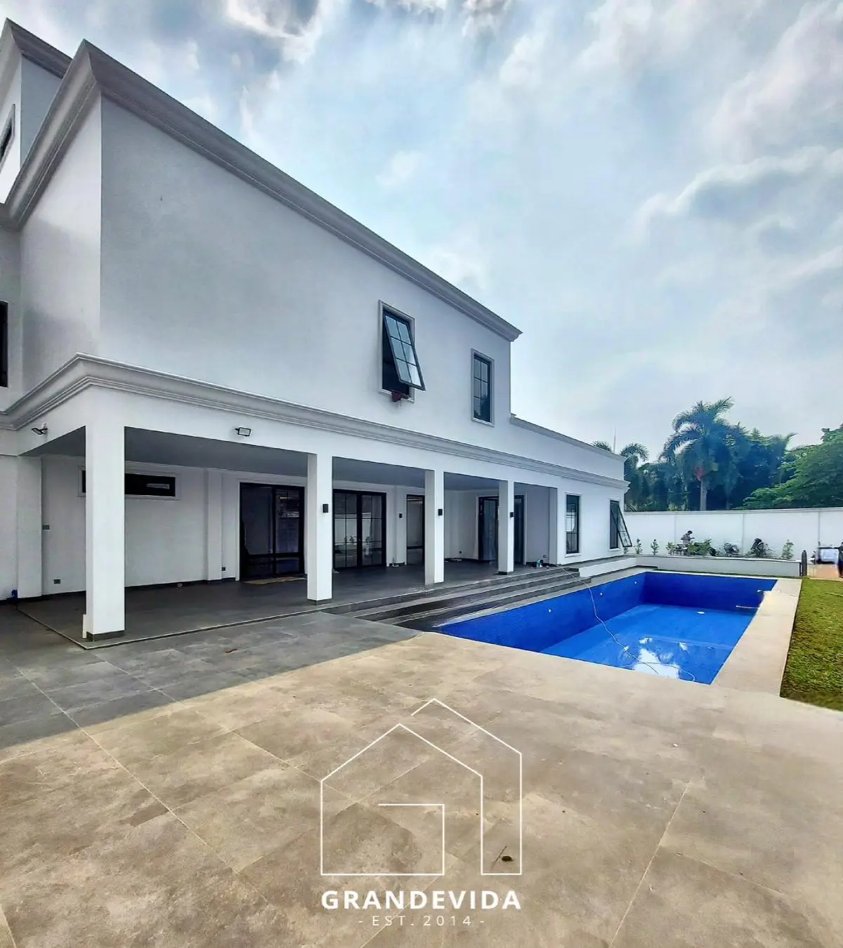 Rumah Dijual Hang Tuah Kebayoran Baru Halaman Luas