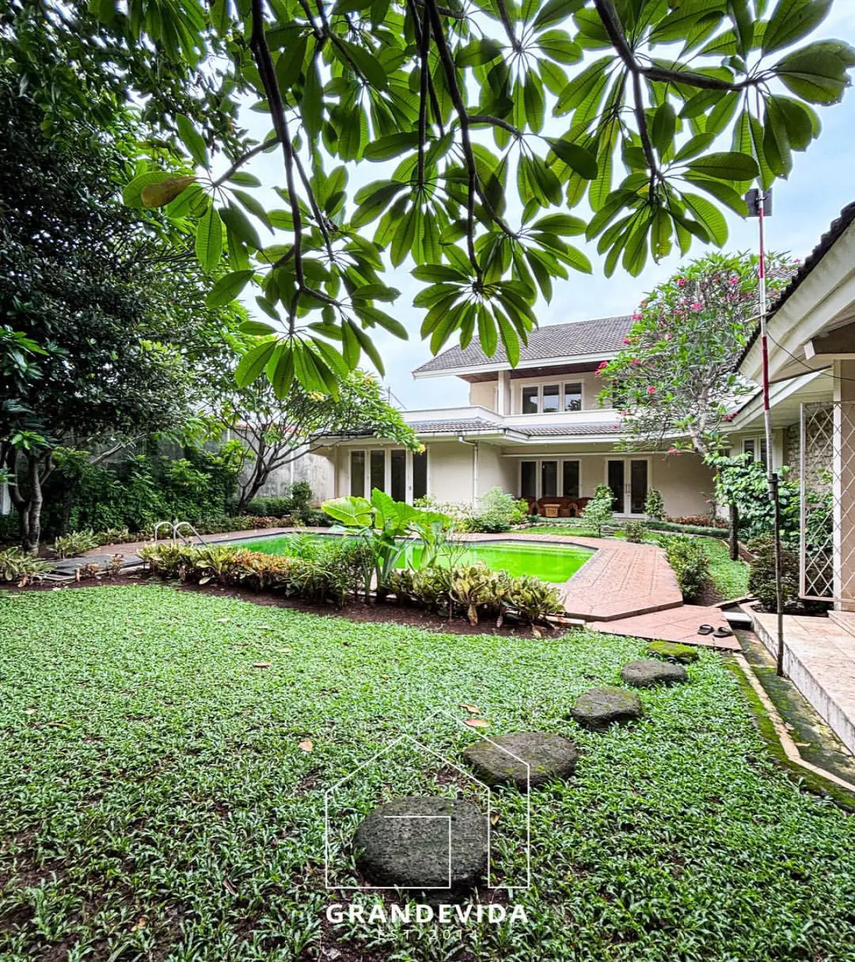 Rumah Dijual Bangka Kemang Tanah Luas Bangunan Besar