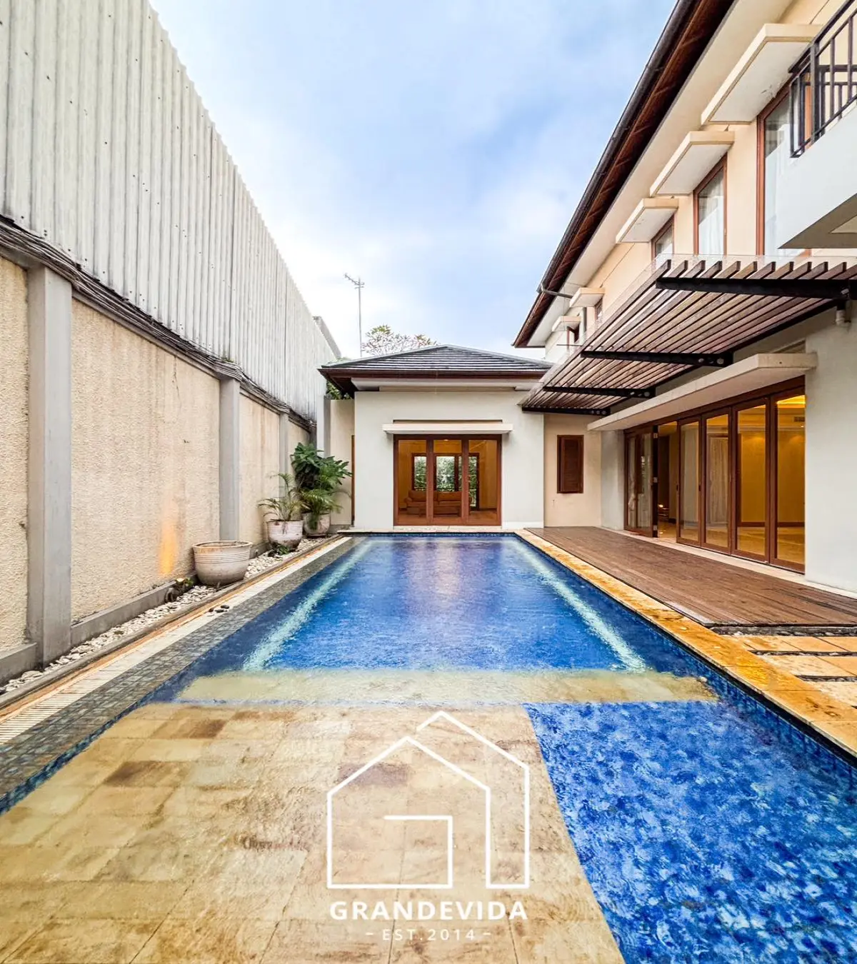 Rumah Dijual The Villas Kemang