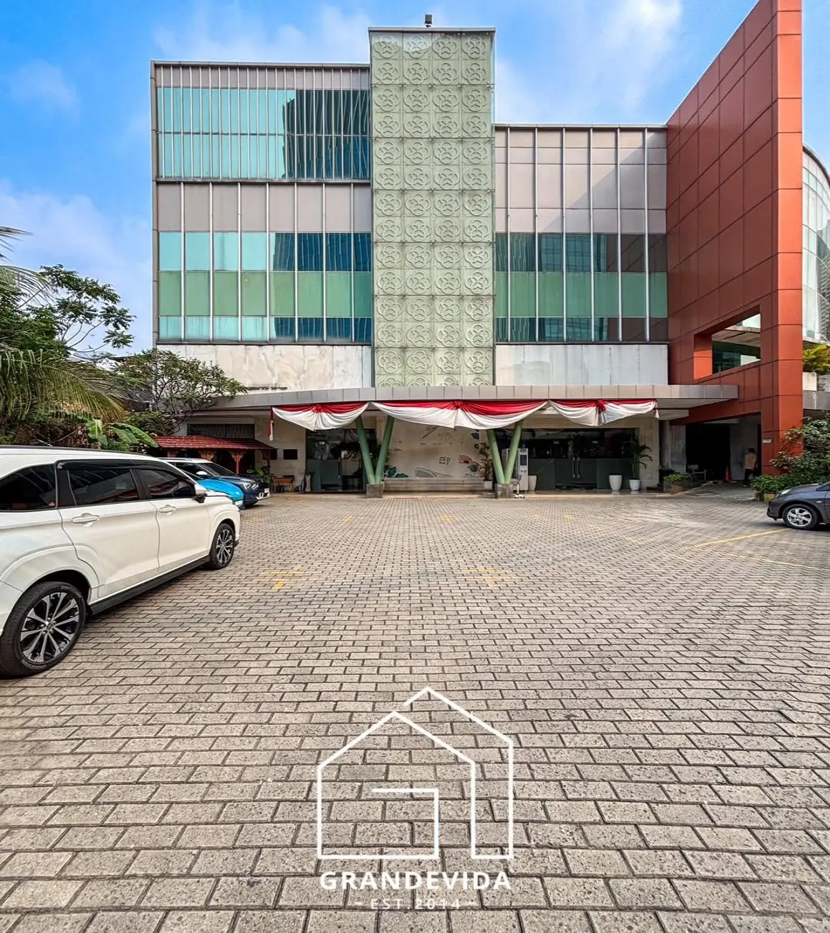 Gedung Dijual Menteng Jakarta Pusat Siap Pakai