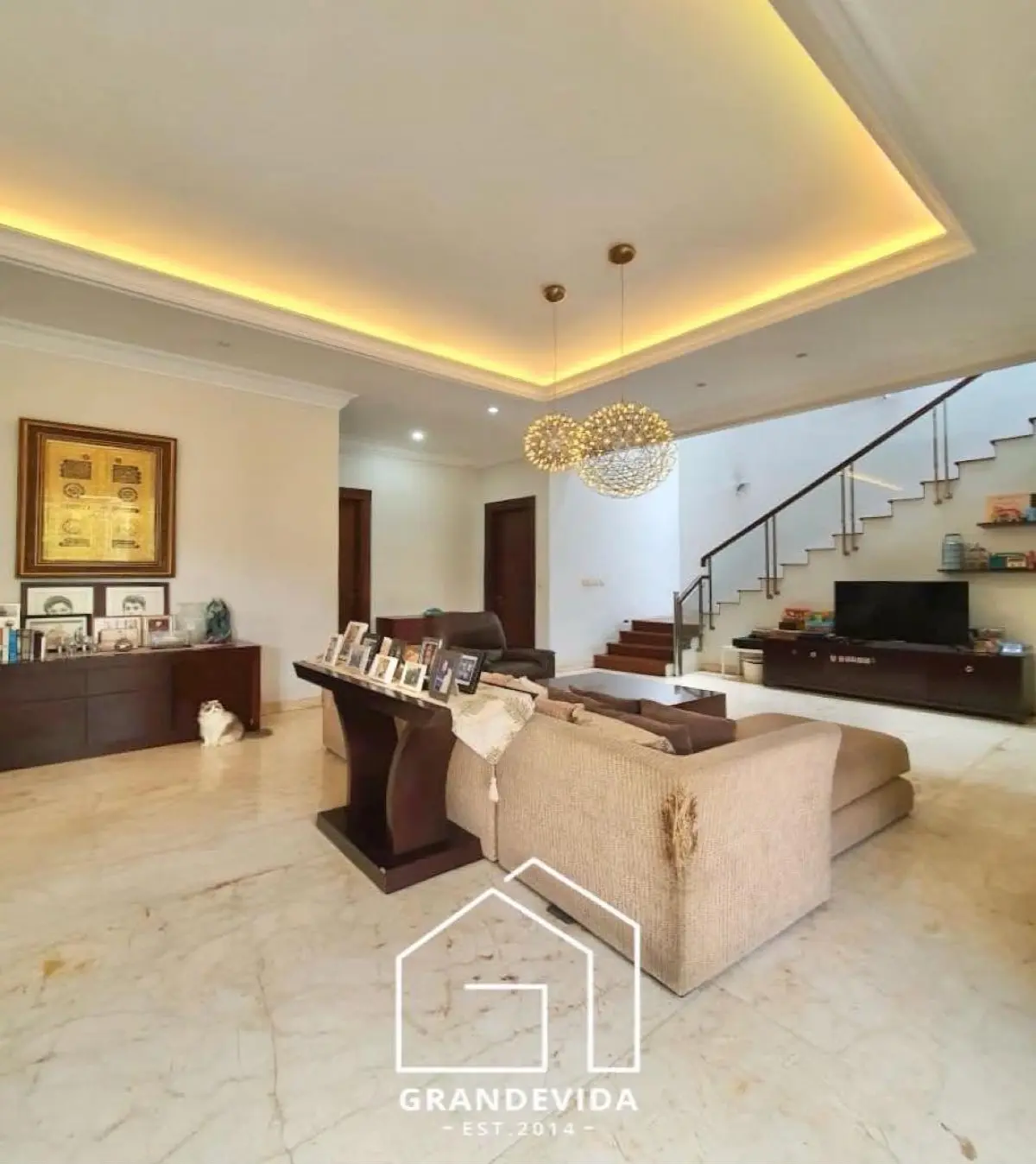 Rumah Mewah Dijual di Cilandak Jakarta Selatan – Modern Tropical, Private Pool, LT 593 m²
