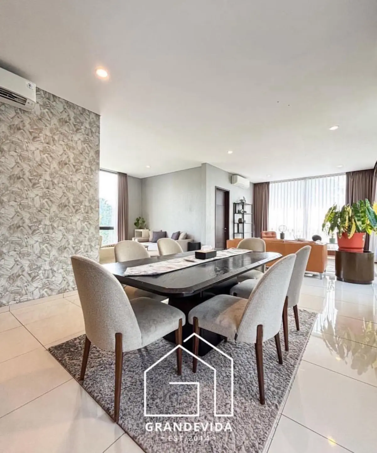 Rumah Mewah Dijual Serenia Hills Lebak Bulus – Modern Tropical, Private Pool, Fully Furnished
