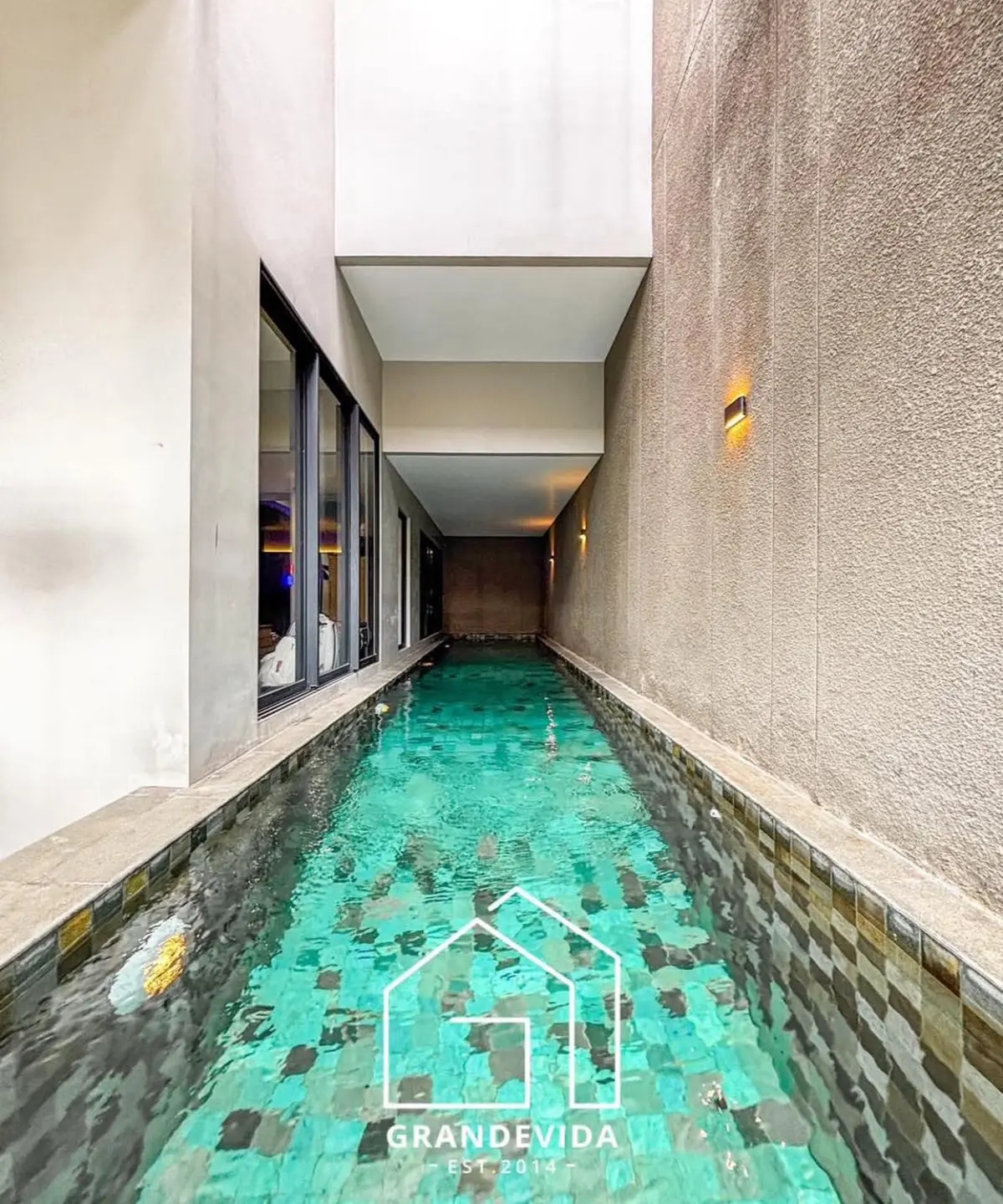 Rumah Newly Renovated Dijual di Lebak Bulus – Modern Minimalist, Private Pool, Rooftop