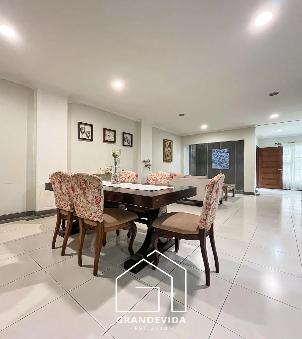 Rumah Dijual Pondok Indah Jalan Lebar 2,5 Mobil 2 Lantai LT 160 m² – Rp7,8 M