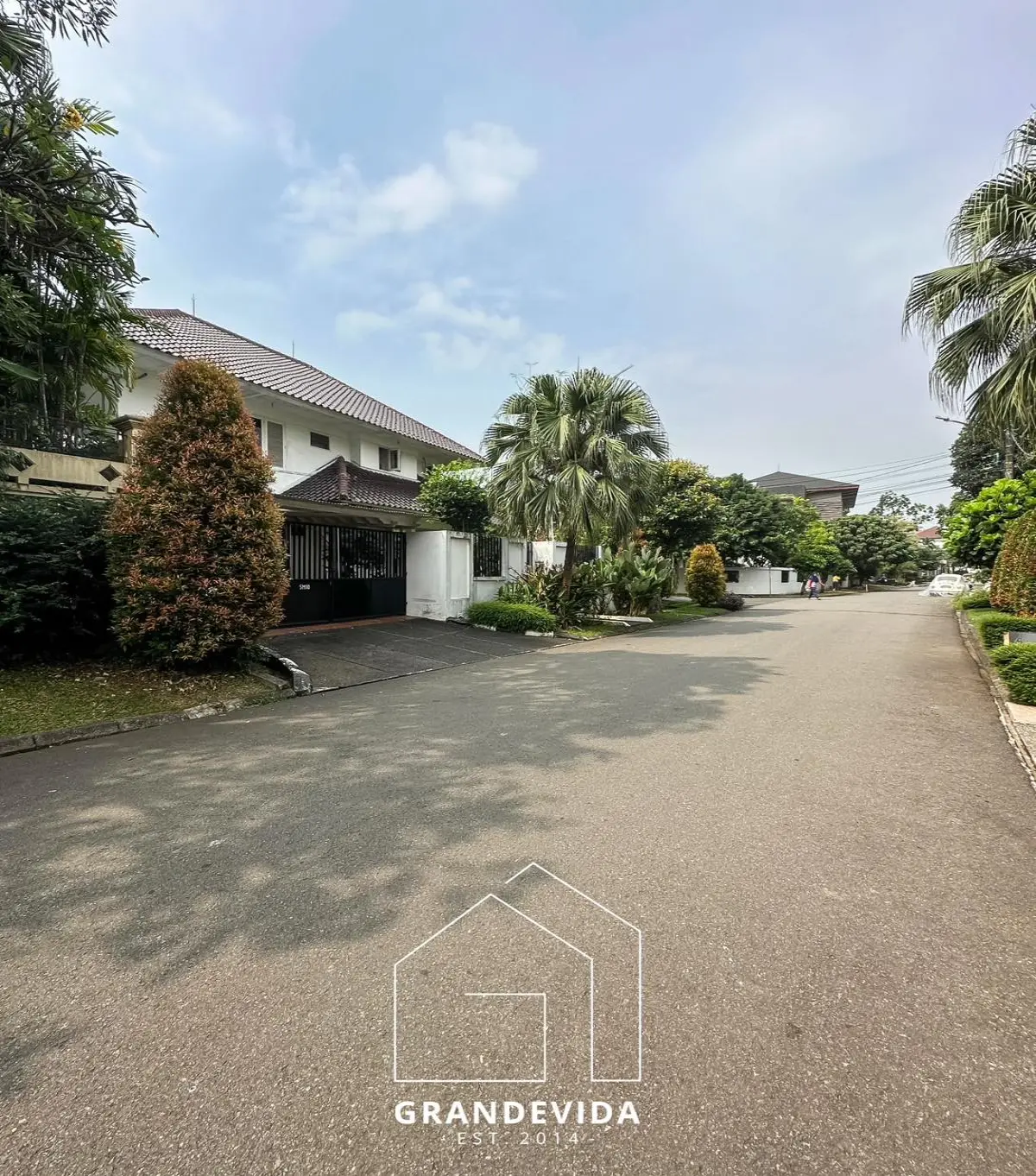RUMAH DIJUAL PONDOK INDAH LT 425M² | LB 399M² | 2 LANTAI | SHM | Rp25 MILIAR NEGO