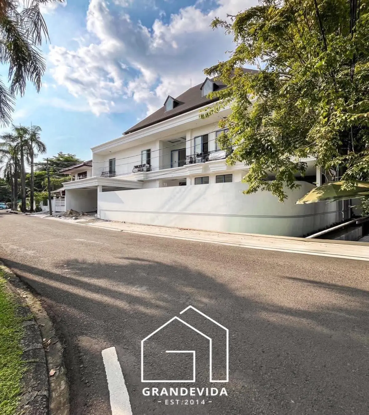 🔥 BRAND NEW HOUSE PONDOK INDAH | AMERICAN CLASSIC | HOOK + POOL | LT 370M² | Rp26,5 M