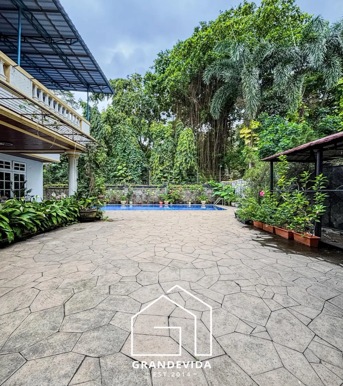 Rumah Dijual Pondok Indah 724 m² – Private Pool, 6 Kamar, Siap Huni