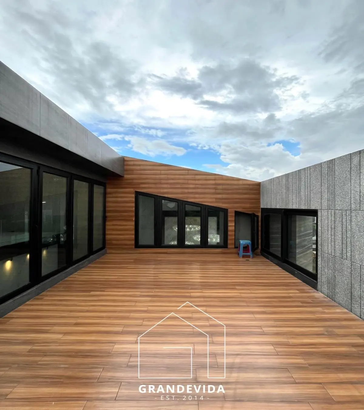 Rumah Mewah Dijual Pondok Indah – Full Marble Italy, Smart Home, Fully Furnished & Private Pool
