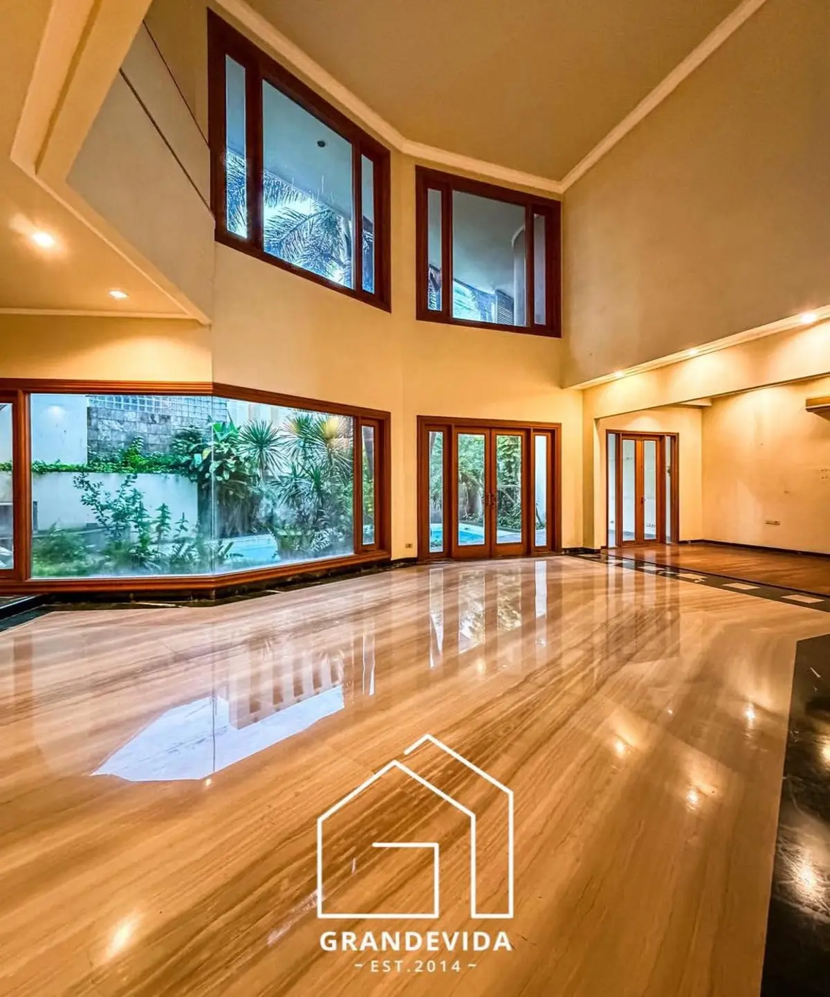 HOUSE FOR SALE – PONDOK INDAH  PRIME LOCATION | JALAN LEBAR | TANAH LUAS | PRIVATE SWIMMING POOL