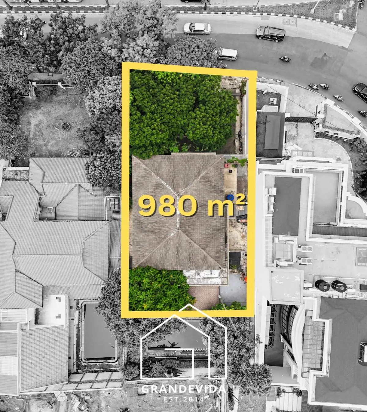 Rumah Dijual & Disewa Pondok Indah Pinggir Jalan Raya – LT 980 m², Private Pool & Parkir Luas
