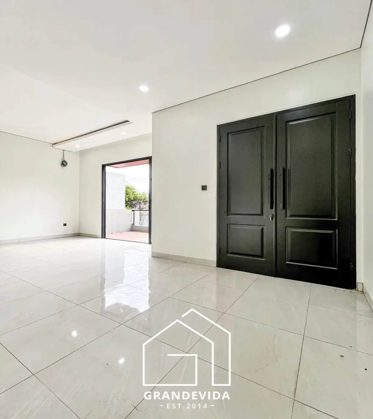 Rumah Brand New Dijual Cilandak 3 Lantai + Rooftop & Pool LT 113 LB 310 m² SHM Rp 3,95 M