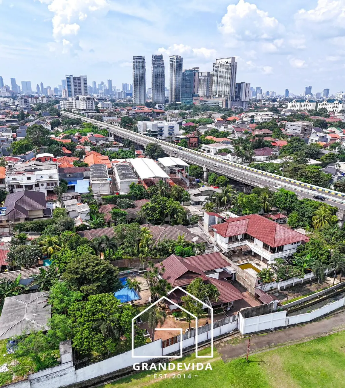 Rumah Dijual di Cipete Antasari – Tanah 1.273 m², Zona Komersial & Private Pool