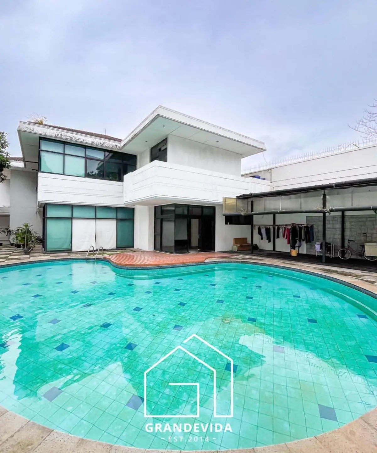 Dijual Rumah Mewah 2 Lantai di Permata Hijau – LT 770 m², Private Pool, Harga Rp 26 Miliar